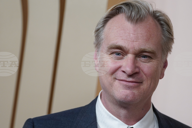 СподелиМеждународният кинофестивал в Сахара призовава наградения с Оскар режисьор Кристофър