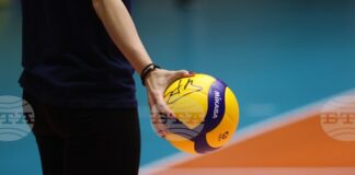 Националният тим на България по волейбол за жени до 19 години победи шампиона САЩ на Световното първенство в Осиек