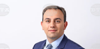 Не съм бил търсен от каквито и да било институции за даване на обяснения, заяви кметът на район "Витоша" Зарко Клинков