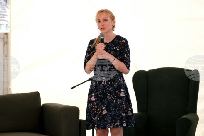 Не си затваряйте очите пред насилието и не се страхувайте от него, каза заместник-председателят на СОС д-р Ваня Тагарева