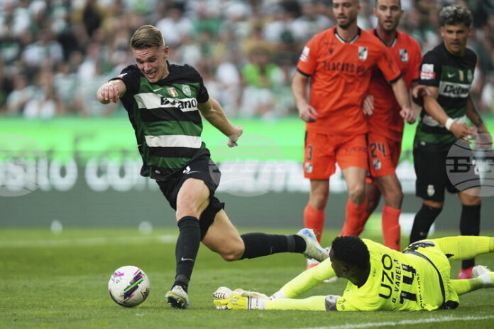 Новото попълнение на Арсенал Виктор Дьокереш беше официално представен на феновете преди приятелския мач срещу Нюкасъл