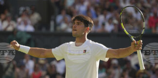 ОБНОВЕНА Алкарас стартира защитата на титлата си с трудна победа срещу Фонини на "Уимбълдън"