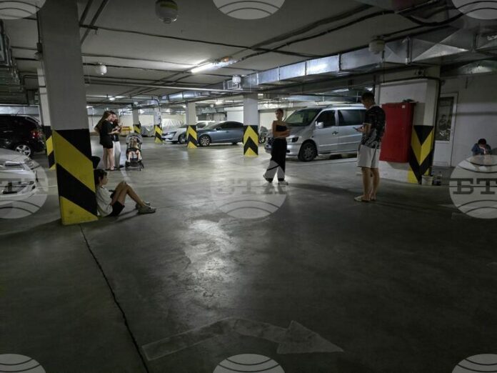 ОБНОВЕНА
                                                                                                Вече 9 души са пострадалите при сутрешната руска атака с дронове по Одеса, градските служби ликвидират последиците, съобщи кметството