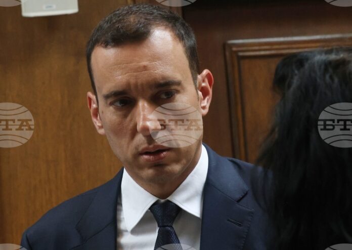 Общинският съвет да подкрепи промяна в подробния устройствен план, позволяващ строеж на 215-метрова сграда в Кръстова вада, призова кметът Терзиев