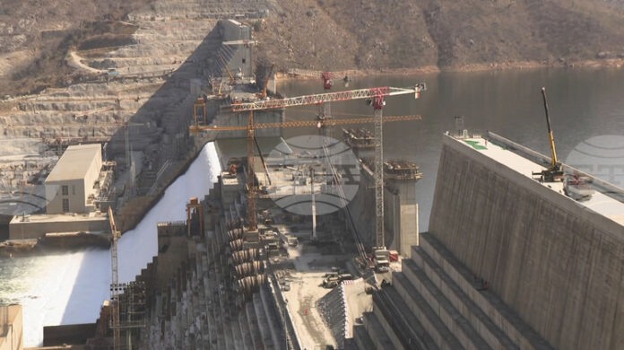 ОБЗОР
                                                                                                Етиопия построи мегаязовира на река Нил, който е източник на напрежение със съседите ѝ