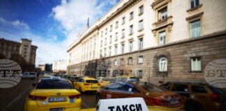 От 8 октомври тази година такситата ще обозначават цените и в евро, предвижда проект на наредба, публикуван за обществено обсъждане