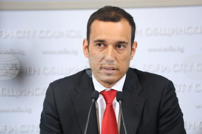 Оттеглихме доклада за концесията на банята в Банкя, защото идеята не беше добре подготвена, каза кметът Терзиев
