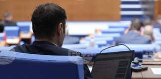 Парламентът ще обсъди вота на недоверие към кабинета Желязков за провал в сектор околна среда и води