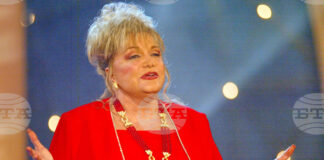 Песента на Кони Франсис Pretty Little Baby стана ТикТок хит десетилетия след излизането си