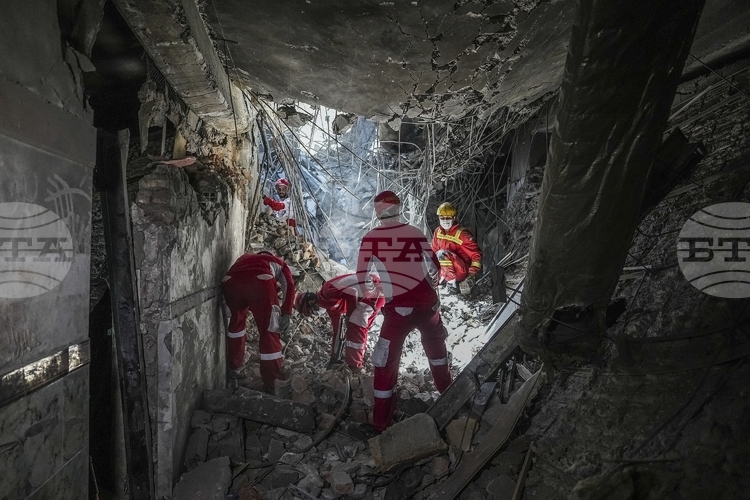 СподелиПо време на израелските извършени миналия месец над Техеран