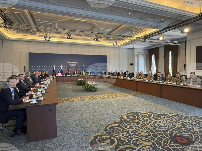 ПРЕГЛЕД НА ПЕЧАТА
                                                                                                Западни издания коментират предстоящия нов кръг руско-украински преговори и първия значим протест срещу Зеленски в Украйна