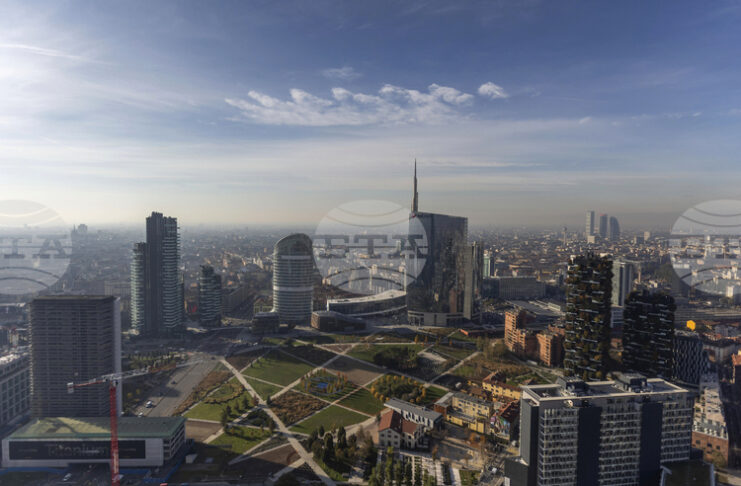 "УниКредит" отчете изненадващо висок ръст на печалбата си и официално се отказа от сделката за "Банко Бе Пе Еме"