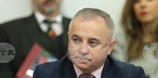 Реална е вероятността да продължи замърсяването на въздуха в Сандански заради пожара в землището на Илинденци, каза кметът Атанас Стоянов