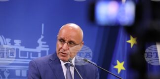 Ролята на еврото в днешната глобална среда трябва и ще расте, каза управителят на БНБ Димитър Радев