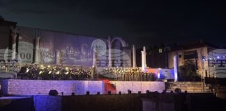 С тържествен галаконцерт Държавната опера в Стара Загора отбеляза своя вековен юбилей