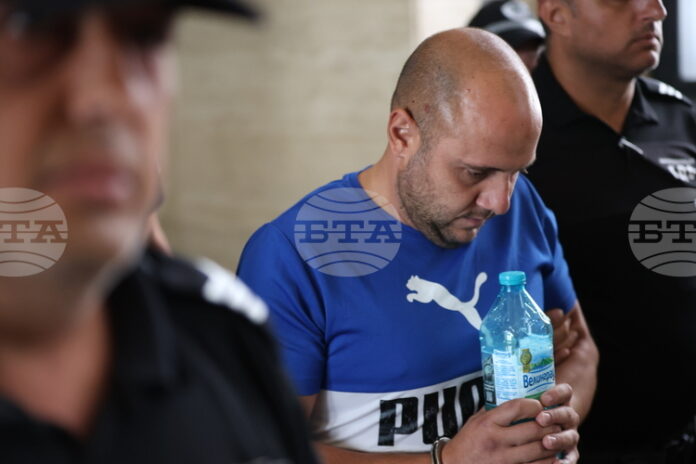 Съдът остави в ареста Стоян Денчев, задържан за умишлен палеж във Велико Търново и обвинен в тероризъм