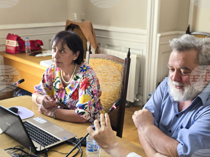 Създаваме технологичната онлайн енциклопедия - нещо, което за първи път се прави в България, каза Виктория Лазова