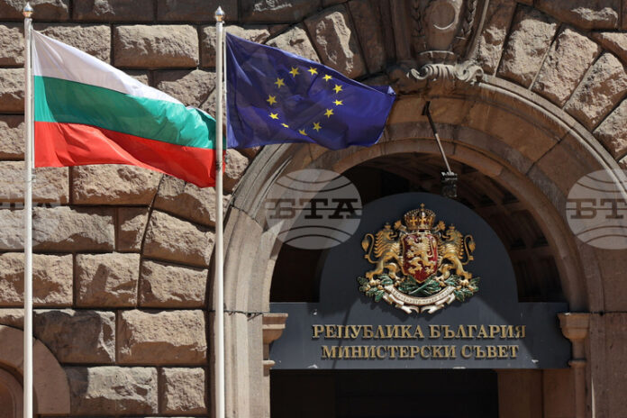 Създаването на акционерно дружество с държавно участие "Магазин за хората" ще обсъди Министерският съвет