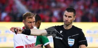 Шест гола паднаха в дербито на кръга в Лига Европа, ръководено от Георги Кабаков; победа за Янис Карабельов в Лигата на Конференциите