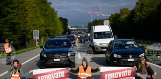 Швейцарски депутати предлагат въвеждане на такса за преминаване през страната