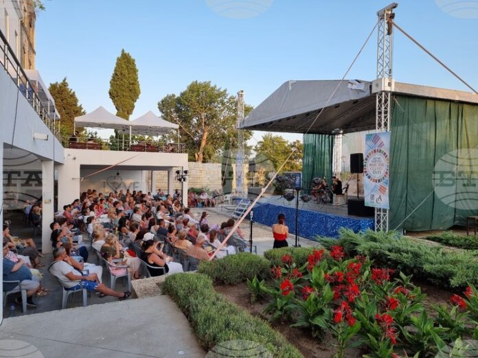 Симфониета-Враца и солисти от България и Румъния ще закрият музикалния фестивал “Дни на класиката” в Балчик