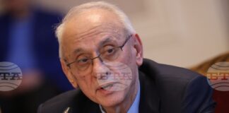 Скрининговата програма за рак на маточната шийка е насочена към 25-65-годишни жени, без значение от здравноосигурителния им статус, каза министър Кирилов