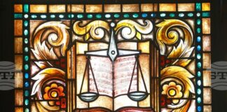 Софийската районна прокуратура повдигна обвинения на тримата младежи, задържани за хулигански действия в София