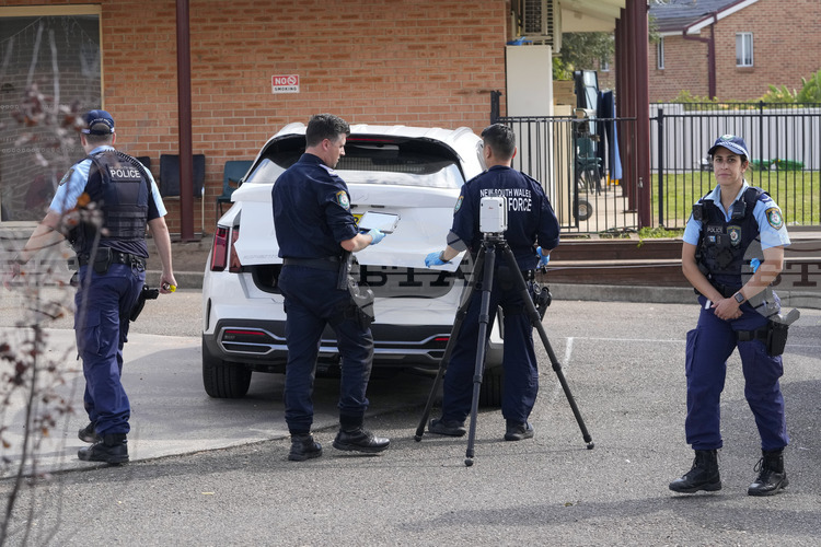 Сподели16 годишно момче е било порезано с нож по време на