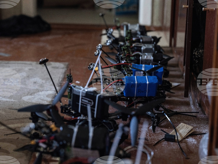 СподелиУкраинските военнослужещи извършиха атака с дронове срещу авиационен завод в