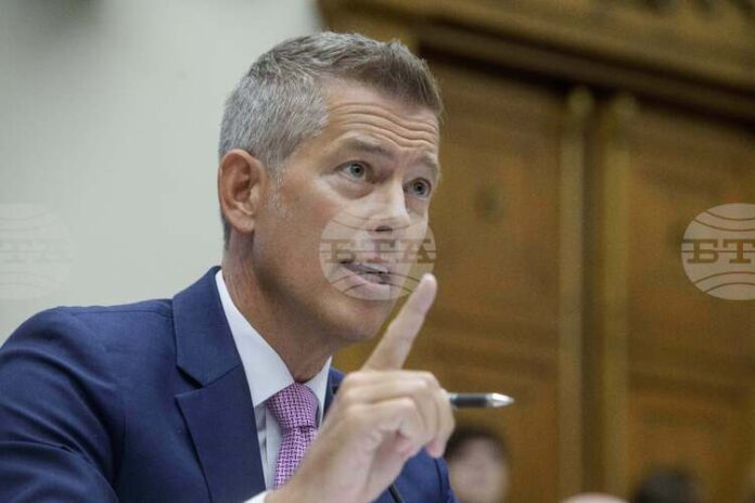 Временният ръководител на НАСА заяви, че ще се опита да намери обща позиция с Русия по космическите въпроси