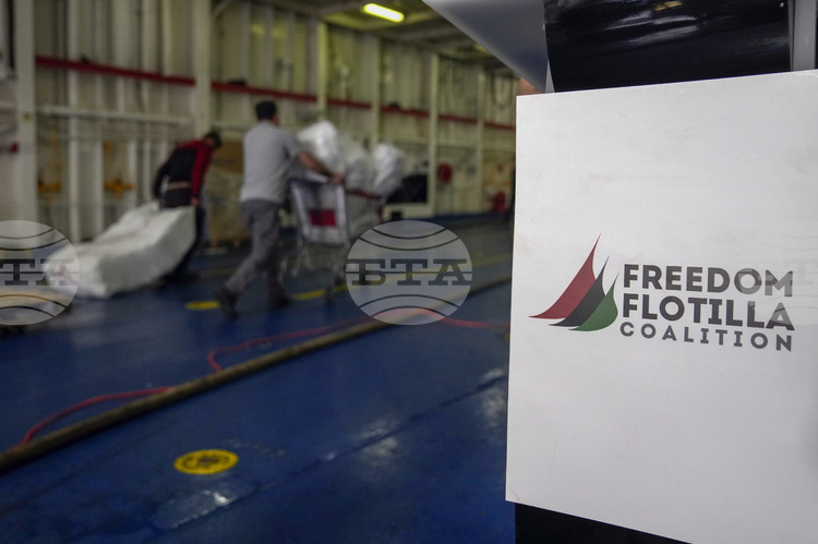 СподелиКорабът Хандала принадлежащ на про палестинското движение Флотилия на свободата доставящ