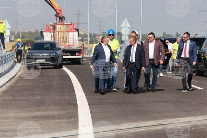 Инспектиране на довършителните дейности по автомагистрала (АМ) "Европа".