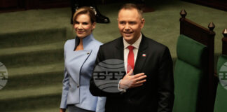 Карол Навроцки положи клетва като нов полски президент