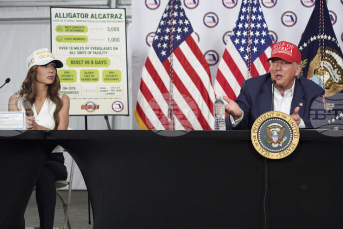 Администрацията на САЩ е обвинена, че крие гладна стачка в затвор за мигранти