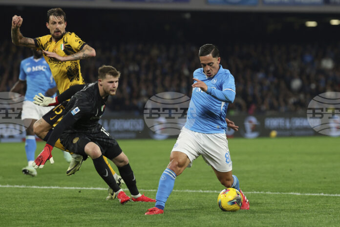 Атлетико Мадрид обяви трансфера на нападателя на Наполи Распадори