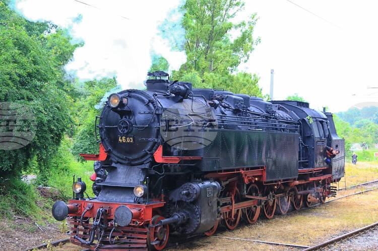 Сподели Български държавни железници БДЖ в сътрудничество с кметството на Долни