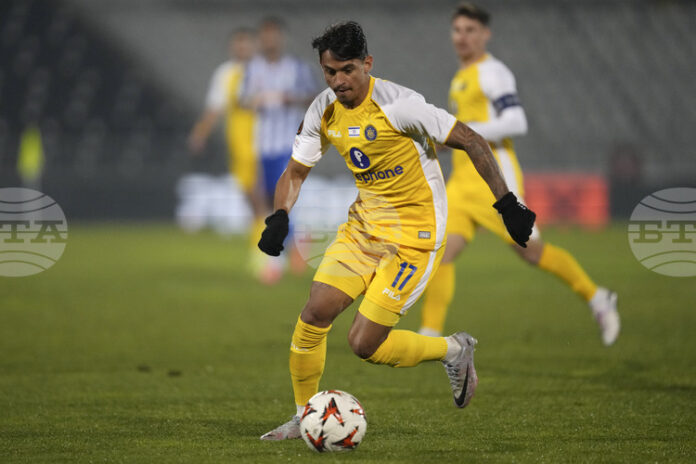 АЗ Алкмаар отделя 11 милиона евро за още двама нови футболисти