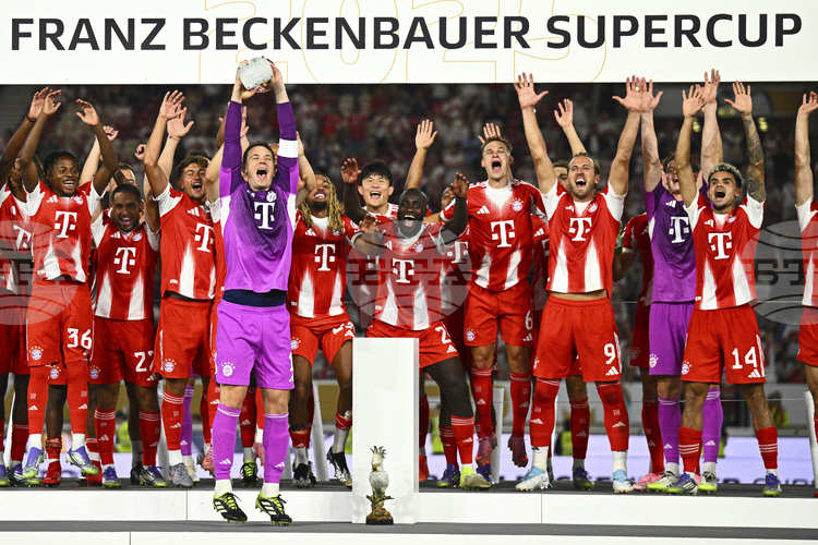 СподелиБайерн Мюнхен триумфира в Суперкупата на Германия след като победи