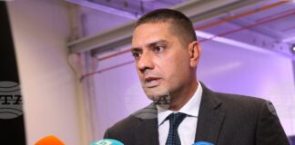 България и "Райнметал" ще си разделят наполовина инвестицията в новите заводи, съобщи председателят на парламентарната комисия по отбрана Христо Гаджев