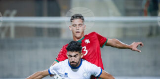 Българският защитник Димо Кръстев премина в италианския третодивизионен Сиракуза след като подписа договора си на живо в ТВ-шоу