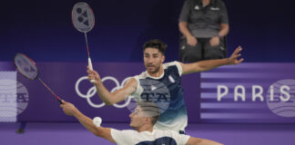 Братята с български произход Тома Джуниър и Христо Попови са големите звезди на домакините на Световното първенство по бадминтон в Париж