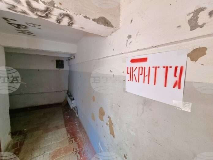 Човек е ранен, а 29 000 потребители са без ток след масирана атака с дронове по Черноморск и Одеска област, съобщиха местните власти