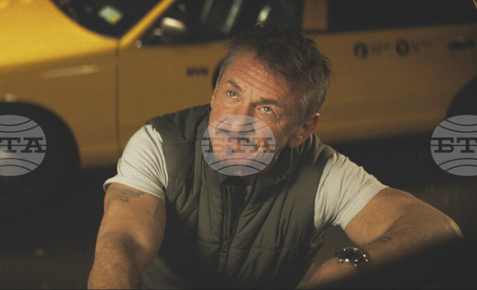 Чувствам се жив, когато срещам смели хора, казва актьорът Шон Пен, който днес навършва 65 години