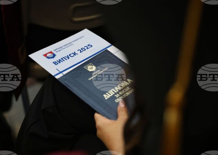 Да се сключва трудов договор без диплома на хартия предвиждат законови промени