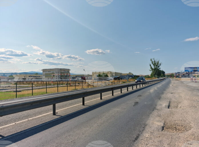 Движението при пътен възел "Бинека" да се осъществява с повишено внимание поради подмяна на мантинели, предупреждава АПИ