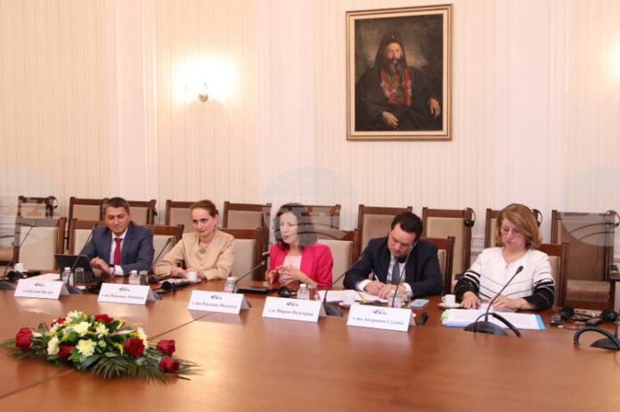 Европейската комисия отчита ръст при инвестициите в образование в страните от ЕС