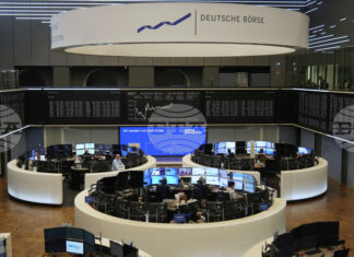 Европейските борси затвориха преобладаващо отрицателно в очакване на решението на УФР Европейските борси затвориха търговията смесено преди ключовите разговори между Доналд Тръмп и европейски лидери за Украйна