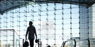 „Грийнпийс“: Пътуването с влак в Европа често е по-скъпо от летенето Пътник на централната жп гара на Берлин