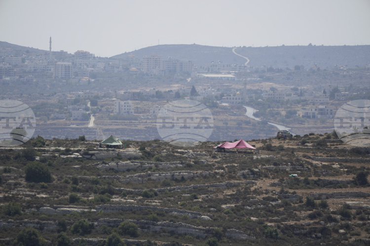 СподелиФранция призова Израел да анулира намерението си за изграждане на