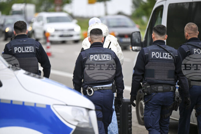 Германската полиция предприе акции на 20 места срещу каналджийството